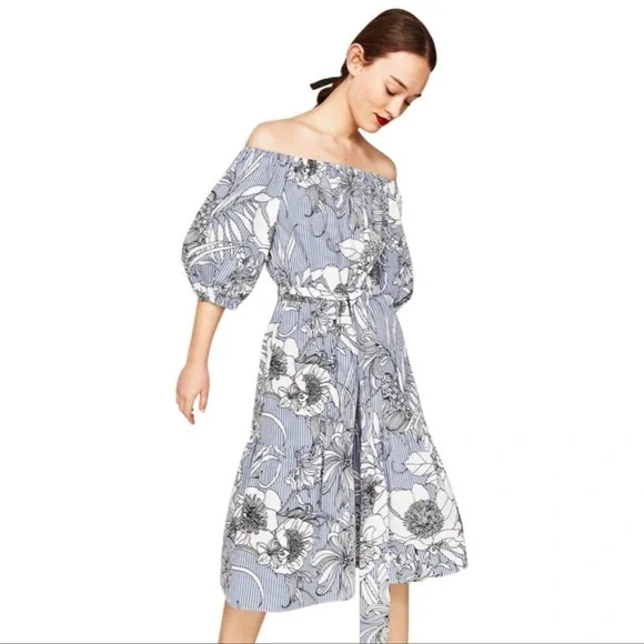 Robe Zara Femme - Taille S - Imprimé Floral Noir - Épaules Dénudées (Off Shoulder) - Longueur Genou - Occasion Très Bon État